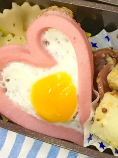 ハートの目玉焼き♡お弁当に☆キャラ弁に☆-レシピのメイン写真