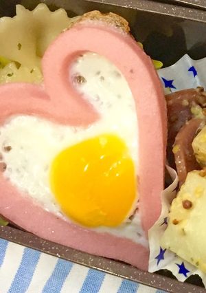 ハートの目玉焼き♡お弁当に☆キャラ弁に☆-レシピのメイン写真