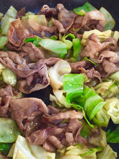 焼肉のタレで簡単ガリバタキャベ豚-レシピのメイン写真