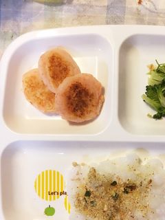 離乳食後期じゃがいもとにんじんのおやき-レシピのメイン写真