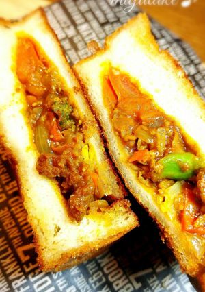食パンで絶品カレーパン♪カリカリおいしい-レシピのメイン写真