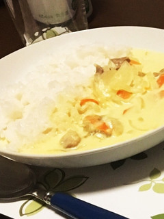 カレークリームシチュー-レシピのメイン写真