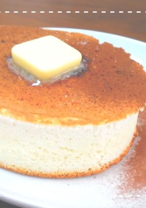 卵白でヘルシーふわふわ真っ白パンケーキ！-レシピのメイン写真