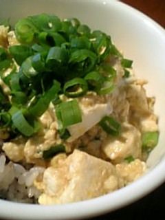 お手軽!ふわたま炒り豆腐丼-レシピのメイン写真