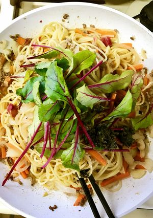 ルバーブのパスタ（ビートを添えて）-レシピのメイン写真