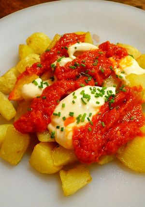スペインのフライドポテト＋トマトソース-レシピのメイン写真