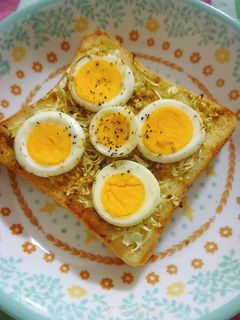 *キャベツとゆで卵のカレーマヨトースト*-レシピのメイン写真