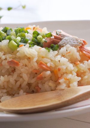 炊飯器で時短！！鮭ピラフ-レシピのメイン写真