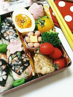 しょうがごはんで春のオイルおにぎり弁当-レシピのメイン写真