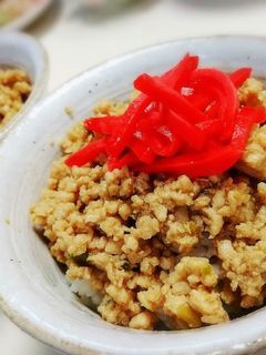 簡単!早い!皆んな大好き鶏そぼろ丼♡-レシピのメイン写真