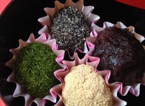 道明寺粉で。色とりどり☆一口おはぎ-レシピのメイン写真