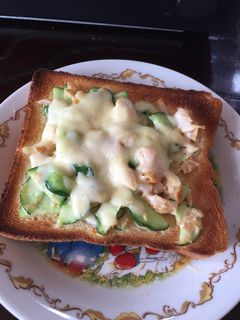 鮭ときゅうりのお手軽トースト-レシピのメイン写真