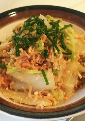 白才たっぷり♪スプーンで❗チキンラーメン-レシピのメイン写真