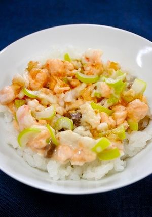 レンジで簡単！お寿司リメイクかき揚げ丼風-レシピのメイン写真