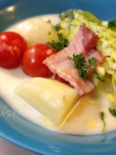 プチトマトと春キャベツのクリーム煮♡-レシピのメイン写真