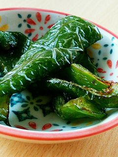 ピーマンの素揚げ(薄塩味)揚物のついでに-レシピのメイン写真