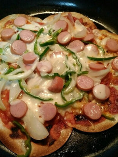 簡単らくちん☆餃子の皮ピザ-レシピのメイン写真