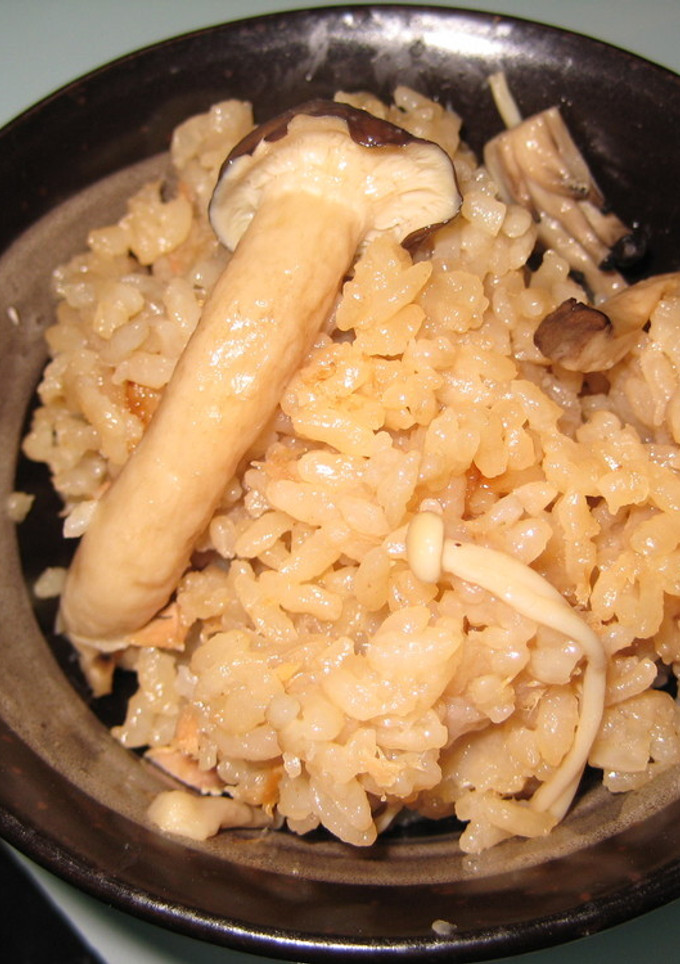 簡単きのこ炊き込みご飯♪♪-レシピのメイン写真