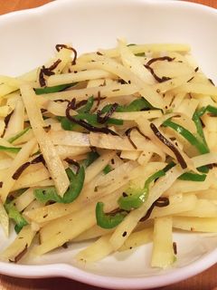 新じゃがとピーマンの塩昆布炒め-レシピのメイン写真