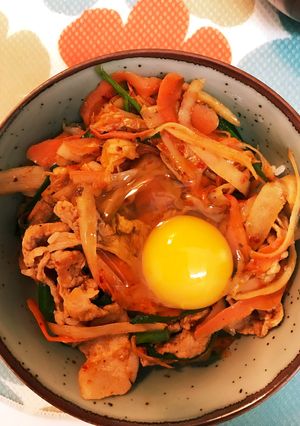 食物繊維たっぷり簡単豚キムチ丼♪-レシピのメイン写真