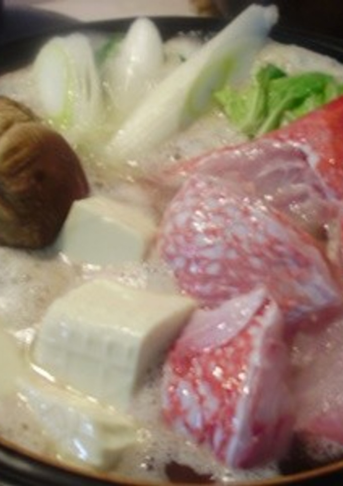 ベニアコウの水炊き鍋とその他料理-レシピのメイン写真