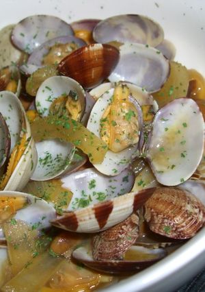 簡単♪あさりのにんにくバター醤油蒸し★-レシピのメイン写真