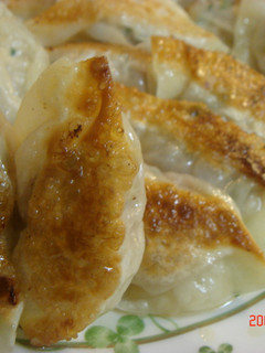 最初はそのままでどうぞ♡餃子-レシピのメイン写真
