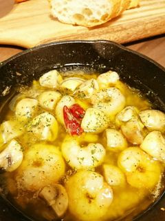 小エビとマッシュルームのアヒージョ-レシピのメイン写真