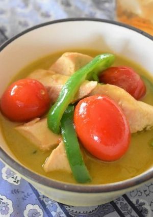 カジキとトマトのグリーンカレー煮-レシピのメイン写真