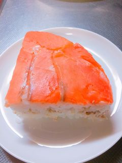 スモークサーモンとツナマヨの押し寿司-レシピのメイン写真