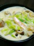 甘味感じる♪春キャベツと鶏肉のクリーム煮