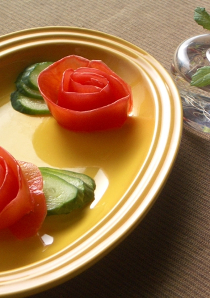 トマトの皮でお花-レシピのメイン写真