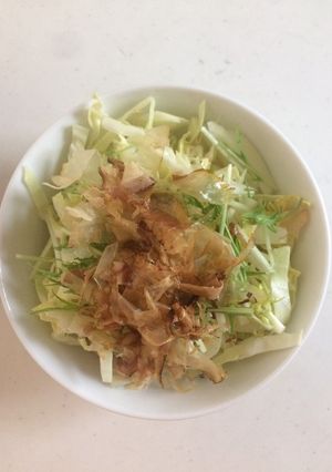 止まらない!キャベツのおかかサラダ-レシピのメイン写真