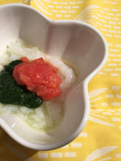 離乳食☆昆布だしのほうれん草とトマトお粥-レシピのメイン写真