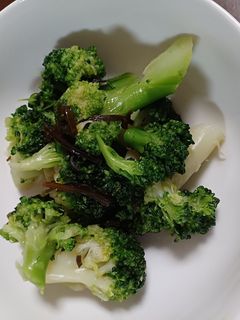 ブロッコリーのこぶ茶和え-レシピのメイン写真