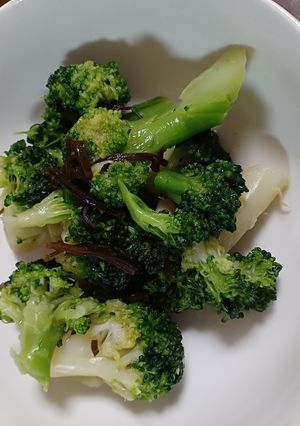 ブロッコリーのこぶ茶和え-レシピのメイン写真