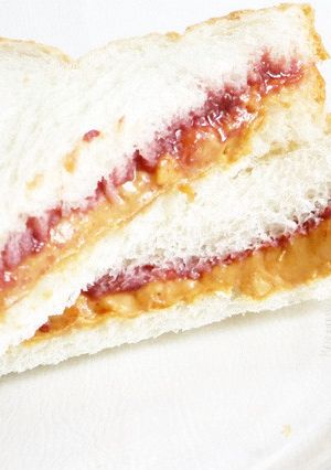 ピーナッツバター&ジェリーサンドPB＆J-レシピのメイン写真