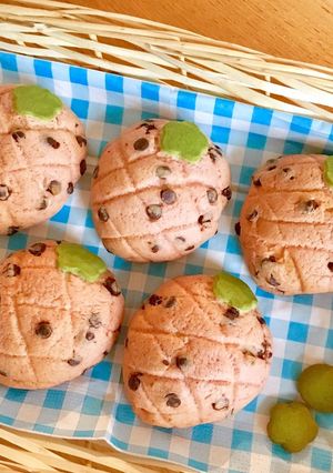 苺のチョコチップメロンパン-レシピのメイン写真