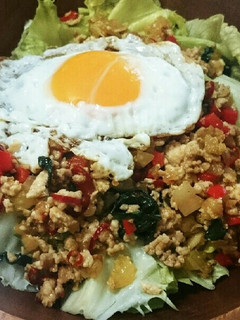 簡単時短!!鶏挽き肉のタイ風ガパオ炒め-レシピのメイン写真