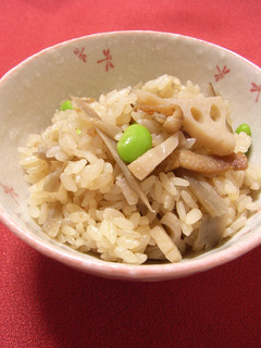 豚バラと根菜で秋の炊き込みご飯♪-レシピのメイン写真