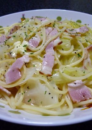 キャベツ&ベーコンのバタースープパスタ-レシピのメイン写真