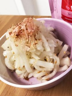 梅こんぶ茶で簡単、大根浅漬け風サラダ-レシピのメイン写真