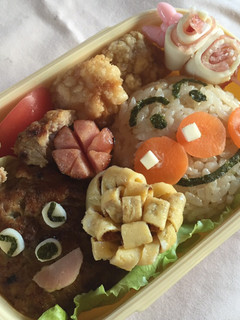 アンパンマン&チーズ弁当(キャラ弁)-レシピのメイン写真