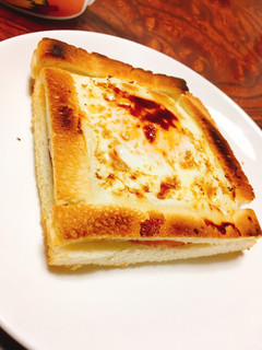 目玉焼きのせサクサクトースト-レシピのメイン写真