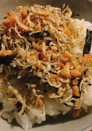 ピーナッツと雑魚のふりかけ-レシピのメイン写真
