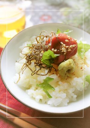 梅わさ塩昆布飯（茶漬け）にオリーブオイル-レシピのメイン写真