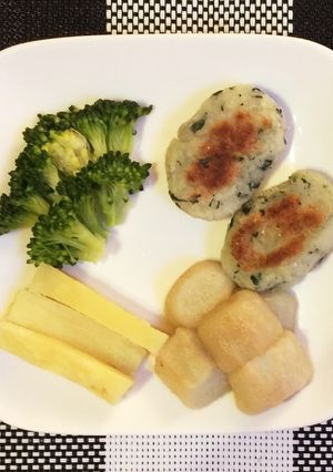 離乳食後期＊ジャガイモとしらすのおやき-レシピのメイン写真