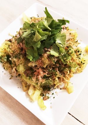 オイスター焼きそば★パクチー添えて-レシピのメイン写真