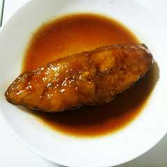A picture of ただの煮付じゃない！カラスカレイの揚げ煮.