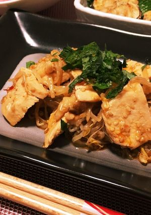 鶏胸肉ともやしのピリ辛胡麻和え 簡単-レシピのメイン写真